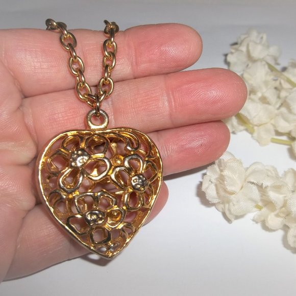 Puffy Heart Flower Necklace Pendant Charm Long Chain Costume Jewelry Girl A562 - Picture 5 of 6
